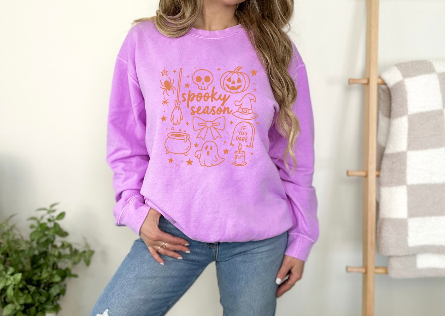 Spooky Sribbles Women’s Crewneck