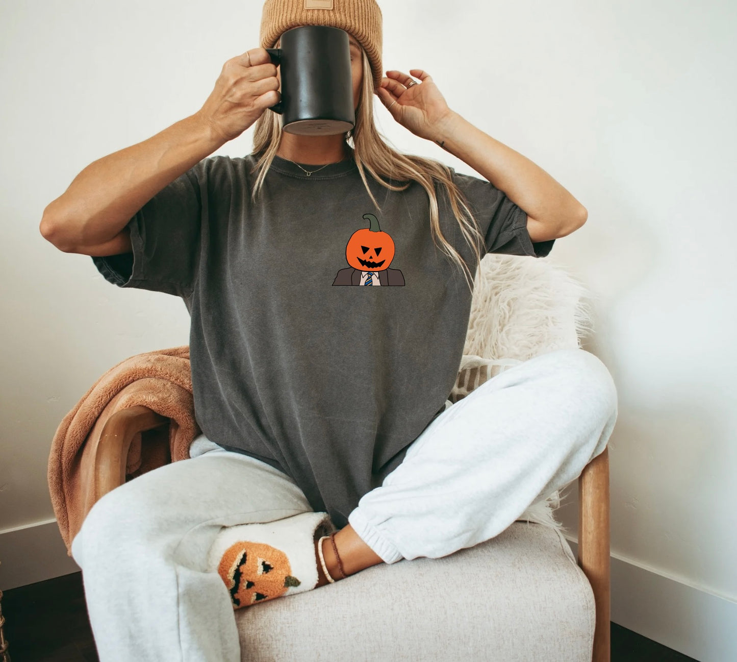 Dwight Pumpkin Pocket Women’s Tee