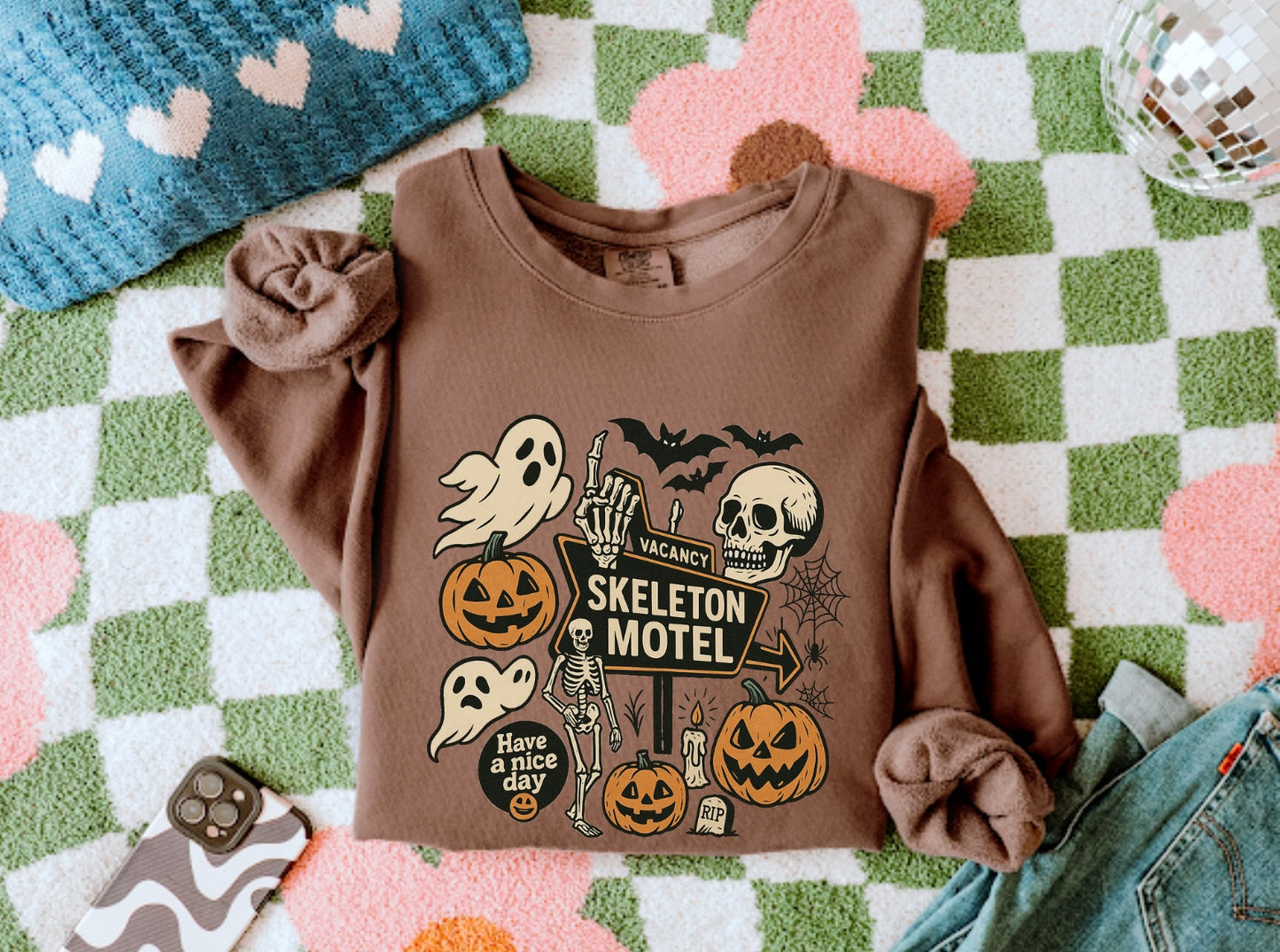 Skelton Inn Women’s Crewneck