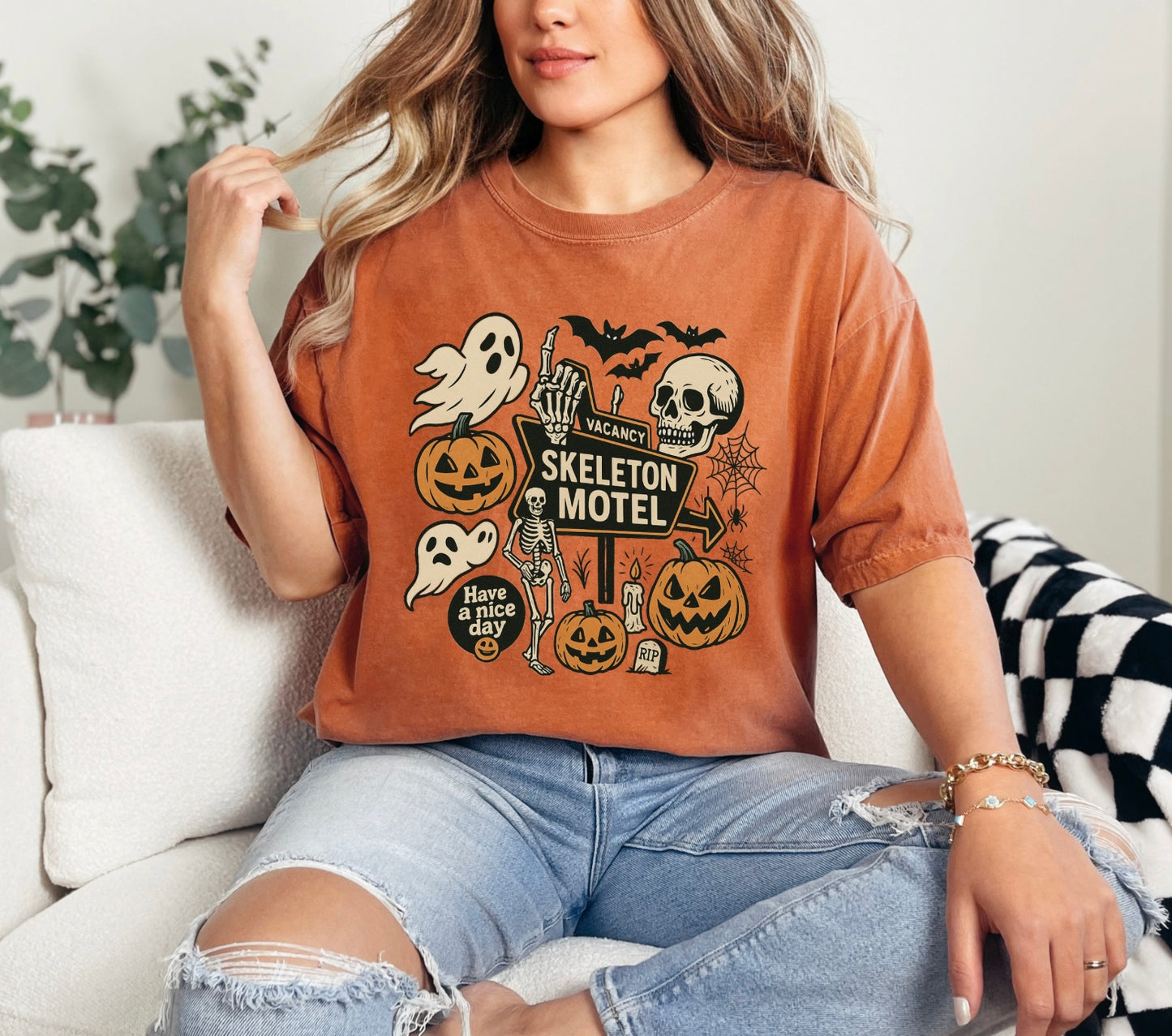 Skelton Inn Women’s Tee