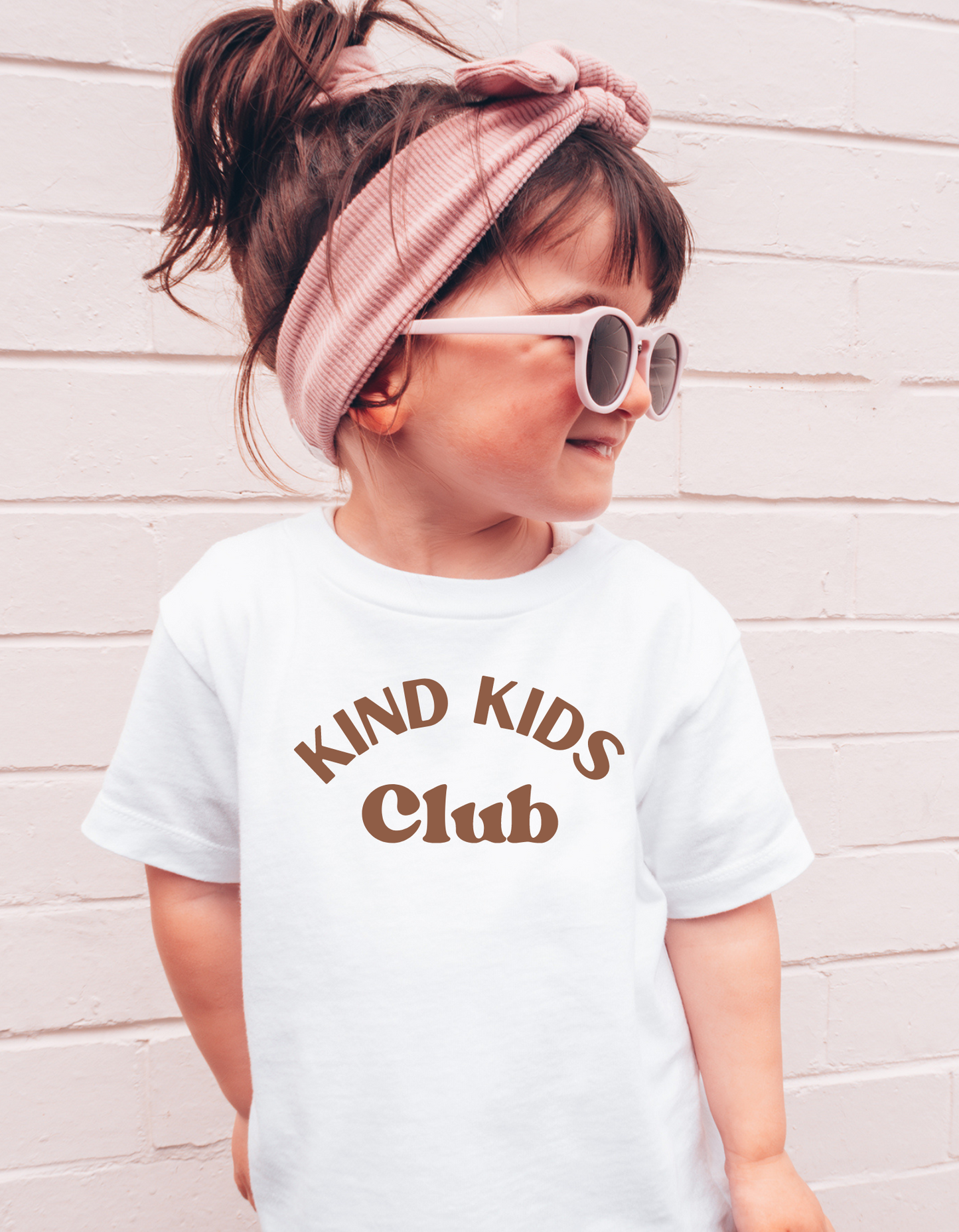 Kind kids clubs tee