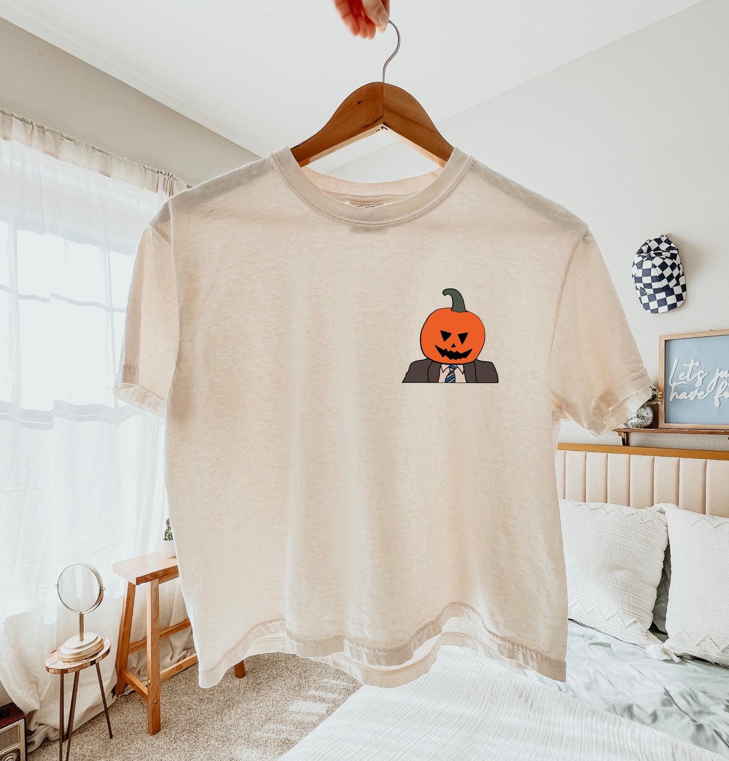 Dwight Pumpkin Pocket Women’s  Tee