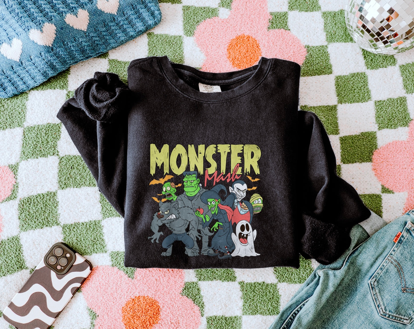 Graveyard Smash Vintage Women’s Crewneck