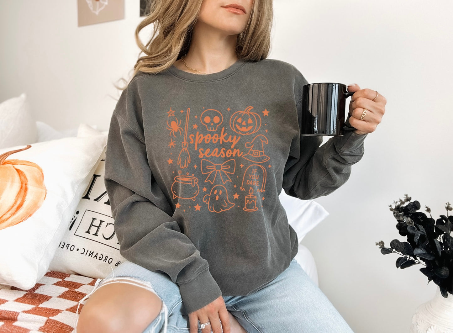 Spooky Sribbles Women’s Crewneck