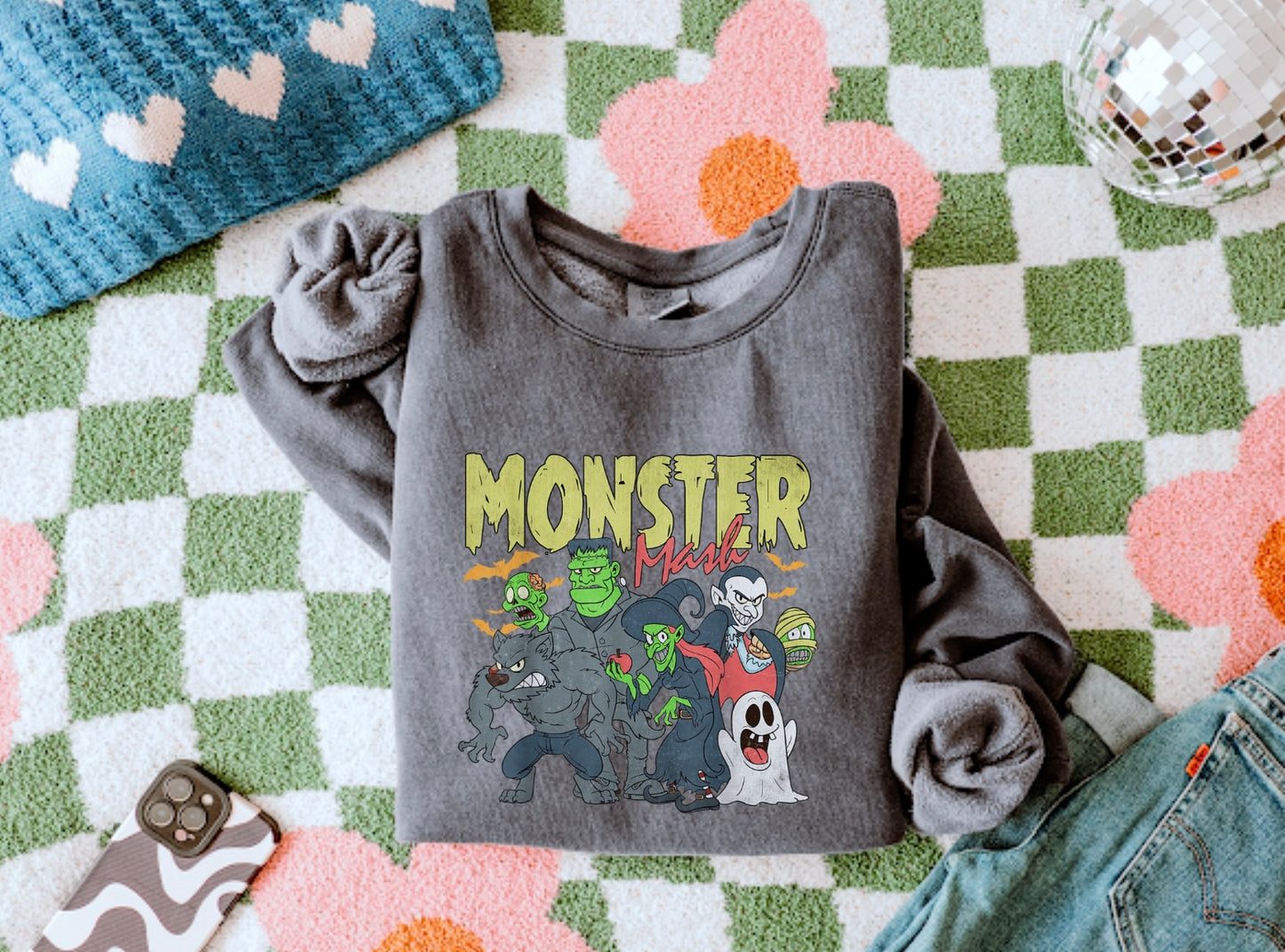 Graveyard Smash Vintage Women’s Crewneck