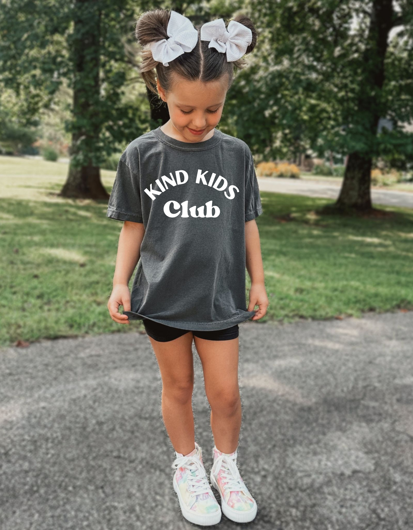 Kind kids clubs tee