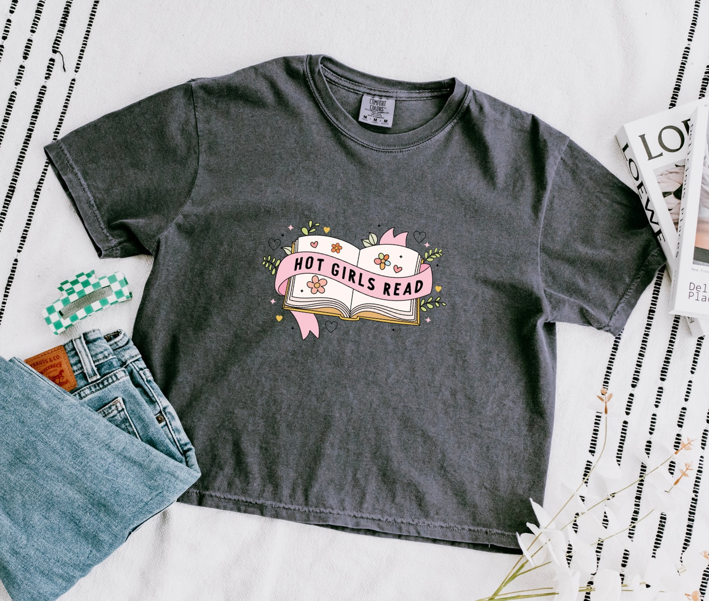 Hot Girls Read Tee