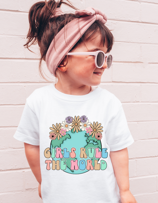 Girls rule the world tee